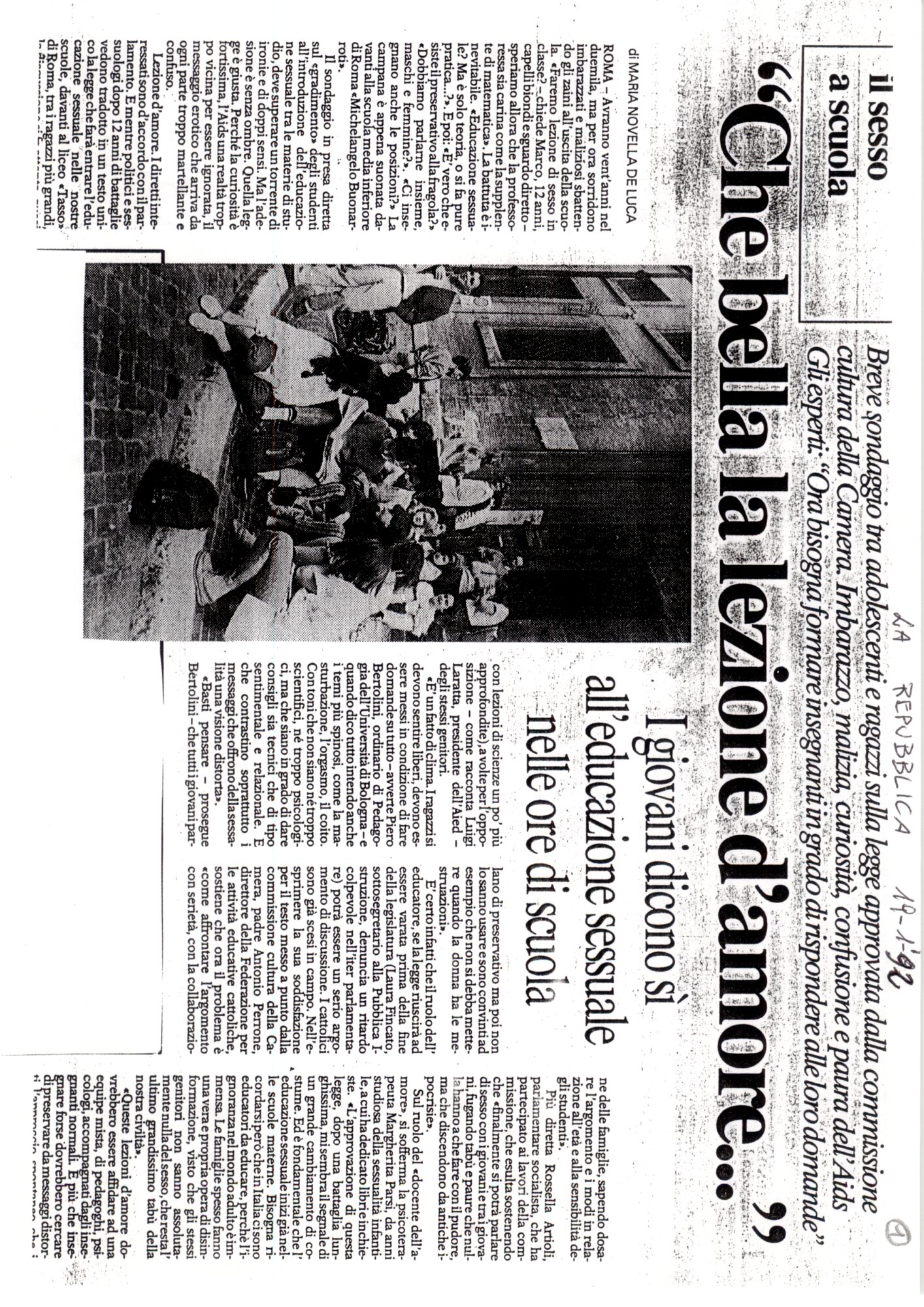 1538_Rs_Il_sesso_a_scuola_La_Repubblica_19_01_1992.pdf